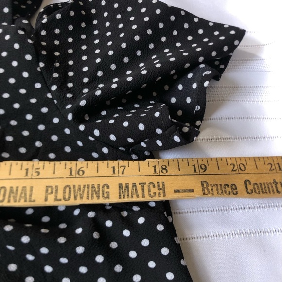 Monteau Polka Dot Scalloped Top - Picture 7 of 10